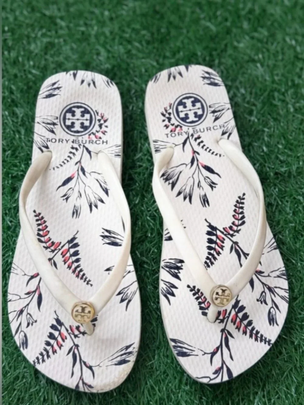 Tory Burch Leaf Print‎ Sandals Size 6